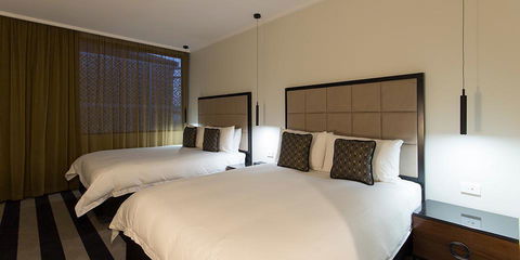 Ellen Hotel - Accommodation Main Beach 17