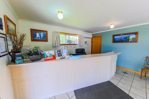 Country Roads Motor Inn Naracoorte - Accommodation Main Beach 36