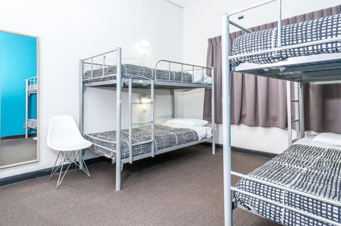 YHA Adelaide Central - Accommodation Main Beach 33