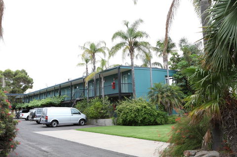 Berri Hotel - Accommodation Main Beach 15