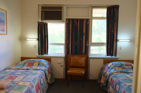 Berri Hotel - Accommodation Main Beach 26