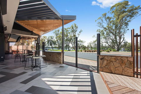 Berri Hotel - Accommodation Main Beach 11