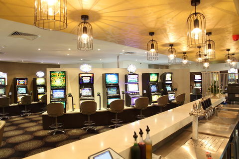 Berri Hotel - Accommodation Main Beach 19