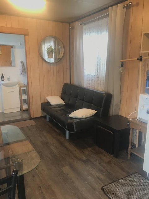 Murray Bridge Riverview Cabin - Accommodation Main Beach 6