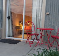 Desert Gum Retreat Gough St - Accommodation Main Beach