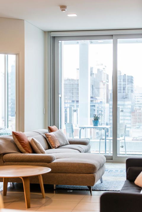 Stylish And Comfortable, Views Over Gouger St! - Accommodation Main Beach 3