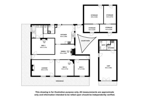 Court House - Studio - Accommodation Main Beach 1