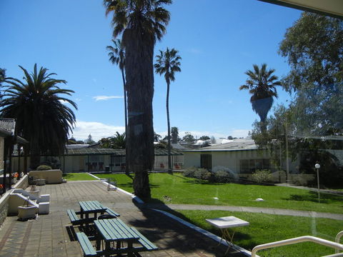 Island Motel Kingscote - Accommodation Main Beach 2