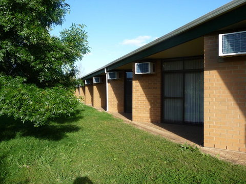 The Wine Vine Hotel - Accommodation Main Beach 19