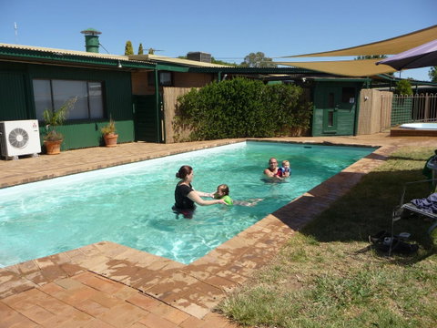 The Wine Vine Hotel - Accommodation Main Beach 11