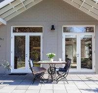 The Folly - Accommodation Main Beach