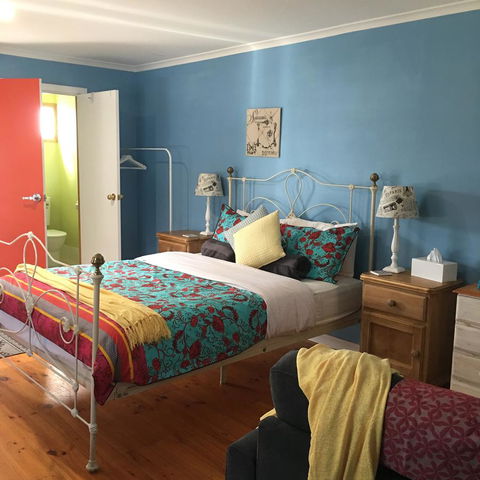 KI Dragonfly Guesthouse - Accommodation Main Beach 7