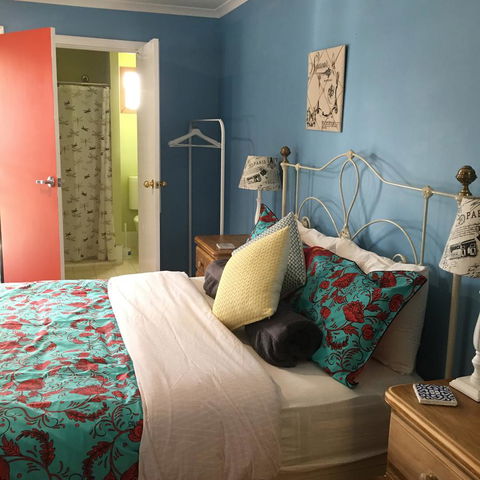 KI Dragonfly Guesthouse - Accommodation Main Beach 9