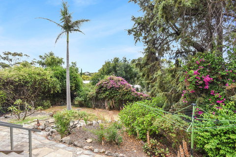 Red Door - Accommodation Main Beach 16
