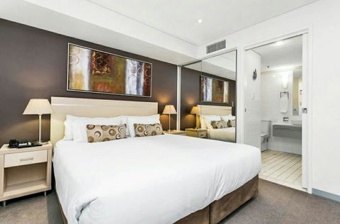Oaks Horizon+city View+free Parking - Accommodation Main Beach 4