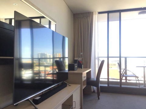Oaks Horizon+city View+free Parking - Accommodation Main Beach 6
