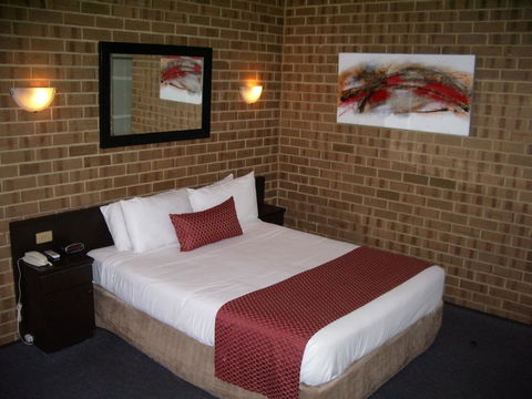 Aviators Lodge - Accommodation Main Beach 18