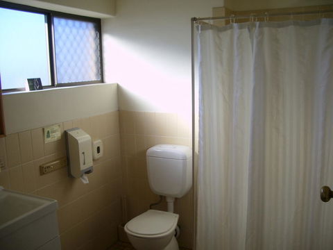 Aviators Lodge - Accommodation Main Beach 37