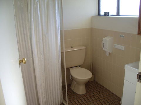 Aviators Lodge - Accommodation Main Beach 34