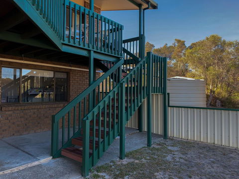Seacroft - Accommodation Main Beach 29