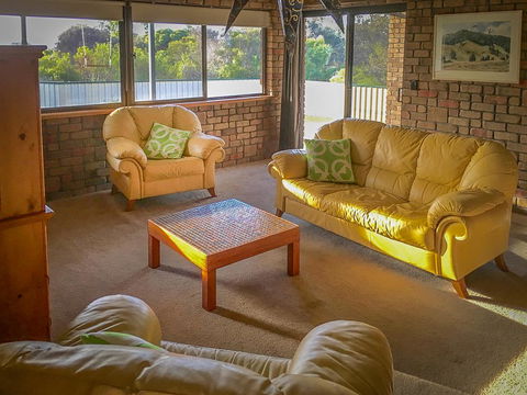 Seacroft - Accommodation Main Beach 18