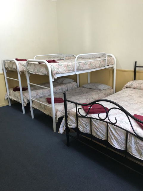 Travelway Motel - Accommodation Main Beach 7
