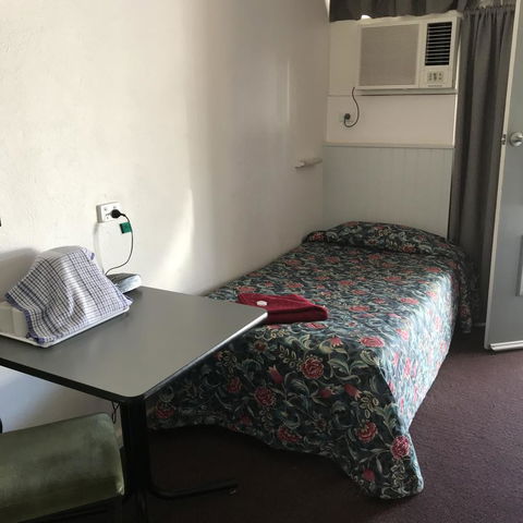 Travelway Motel - Accommodation Main Beach 2