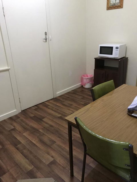 Travelway Motel - Accommodation Main Beach 6