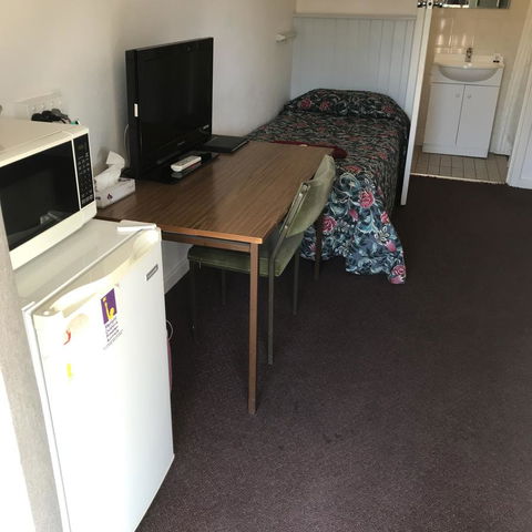 Travelway Motel - Accommodation Main Beach 4