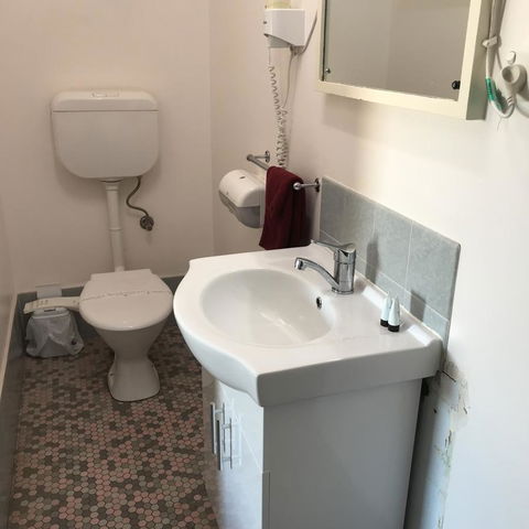Travelway Motel - Accommodation Main Beach 11
