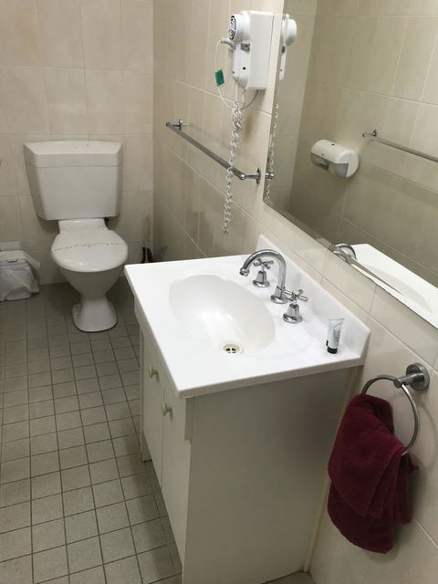 Travelway Motel - Accommodation Main Beach 5