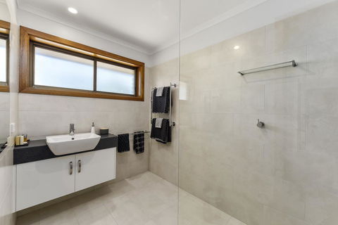 City Four Apartment - Accommodation Main Beach 4