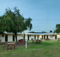 The Anglers Inn - Accommodation Main Beach
