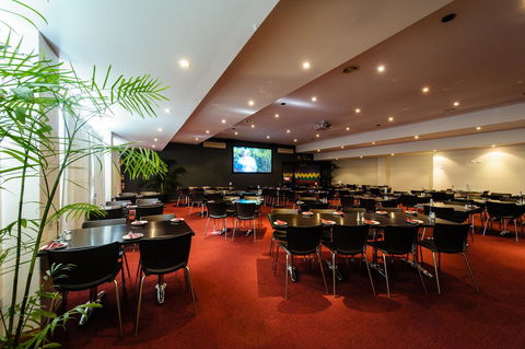 The Anglers Inn - Accommodation Main Beach 13