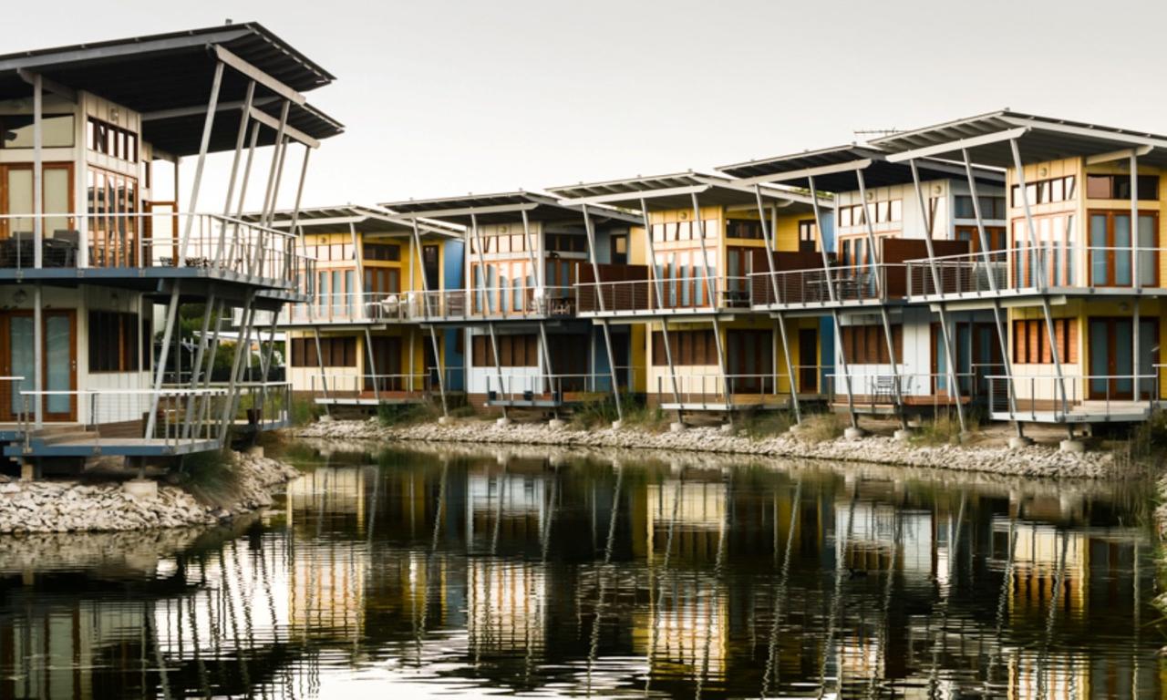  Accommodation Main Beach