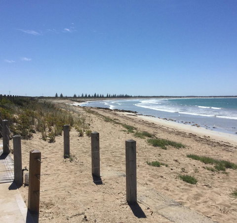 Railway Cottage In Beachport - Accommodation Main Beach 10