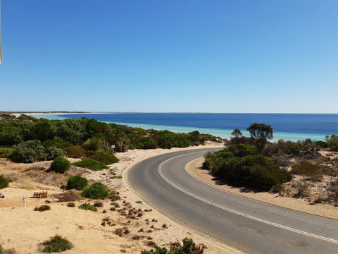South Shores - Accommodation Main Beach 2