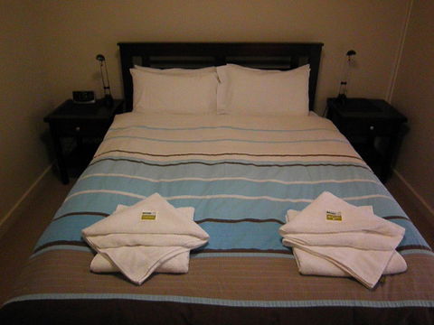 Marco Polo Apartments - Accommodation Main Beach 4