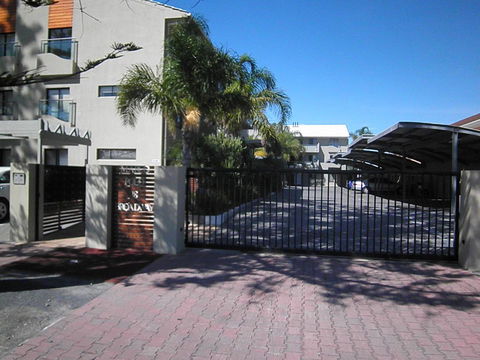 Marco Polo Apartments - Accommodation Main Beach 1