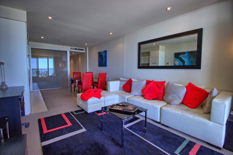 Pier 216 - Accommodation Main Beach 3