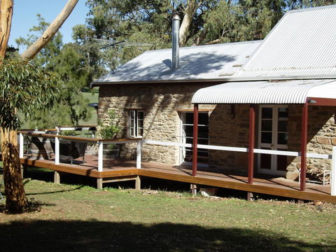 1860 Wine Country Cottages - Accommodation Main Beach 7