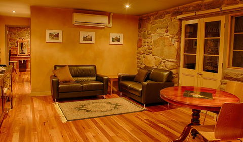 1860 Wine Country Cottages - Accommodation Main Beach 23