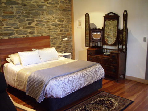 1860 Wine Country Cottages - Accommodation Main Beach 4