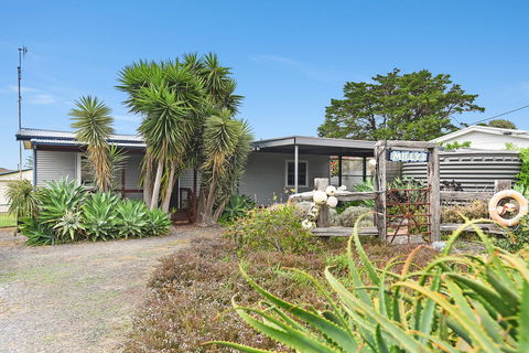 Milly\'s Middleton - Pet-friendly - Accommodation Main Beach 24