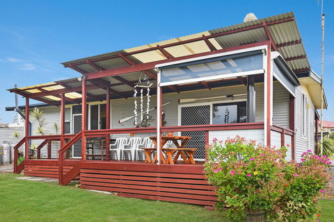 Milly\'s Middleton - Pet-friendly - Accommodation Main Beach 5
