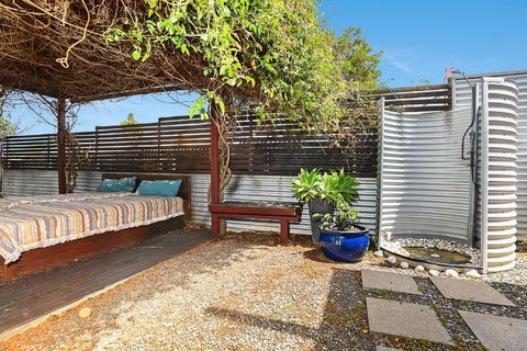Milly\'s Middleton - Pet-friendly - Accommodation Main Beach 17