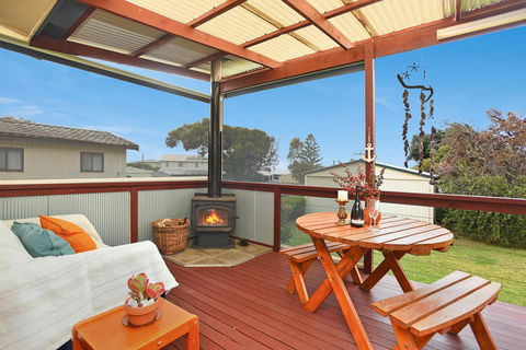 Milly\'s Middleton - Pet-friendly - Accommodation Main Beach 0