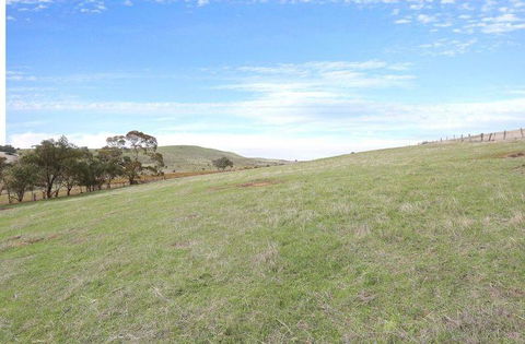 D2 At Watervale - Accommodation Main Beach 25