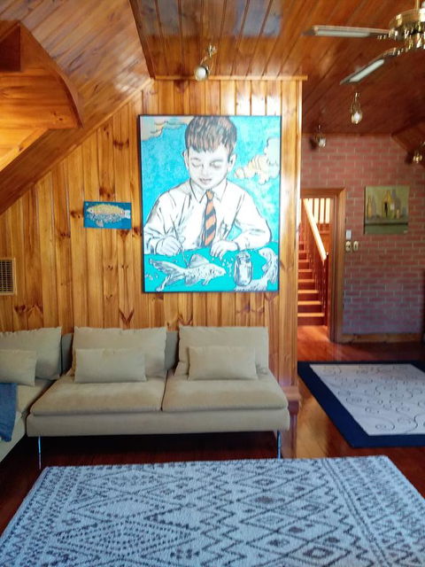 Grand Bluestone Mansion - Accommodation Main Beach 20