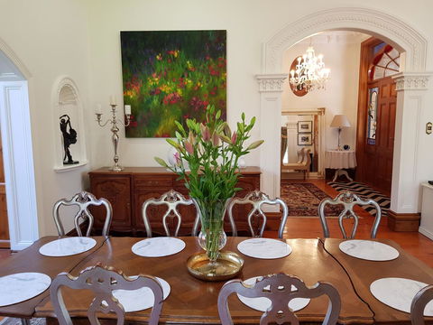 Grand Bluestone Mansion - Accommodation Main Beach 6
